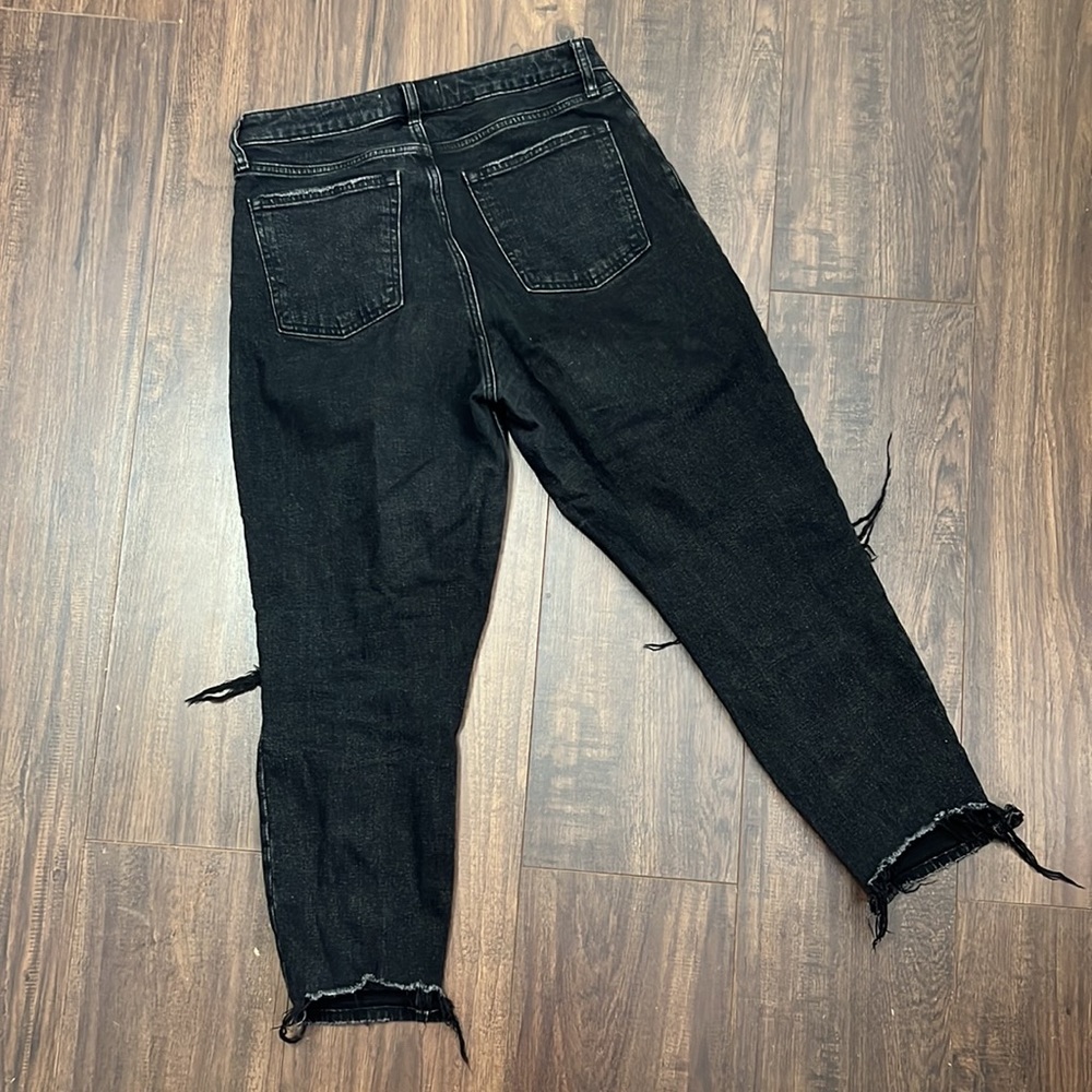 Abercrombie & Fitch Curve Love High Rise Mom Jeans - Picture 4 of 5